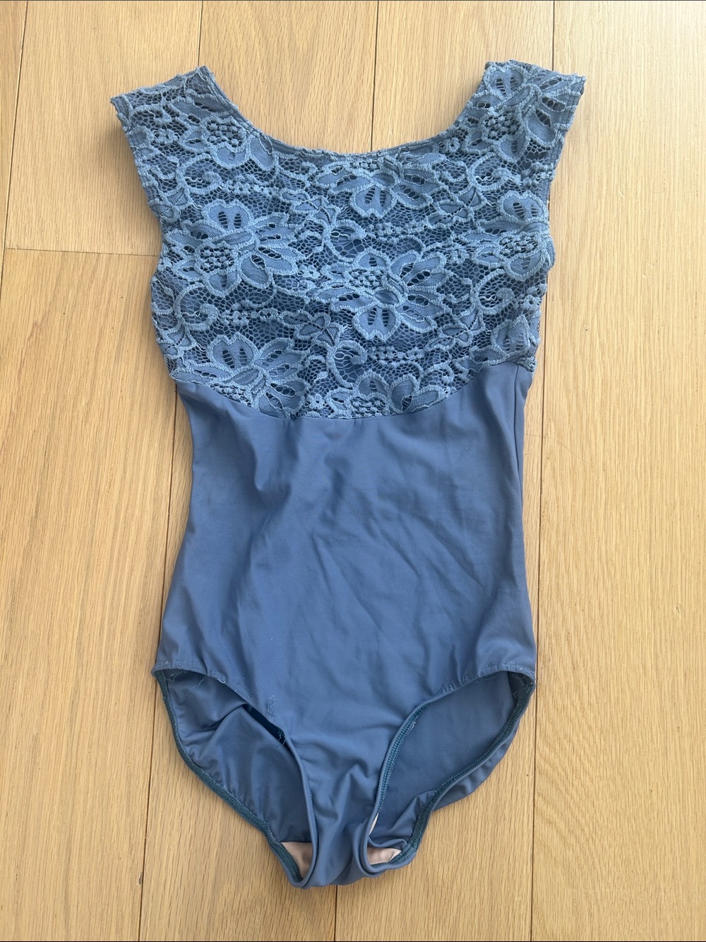 Eleve purple lavender leotard